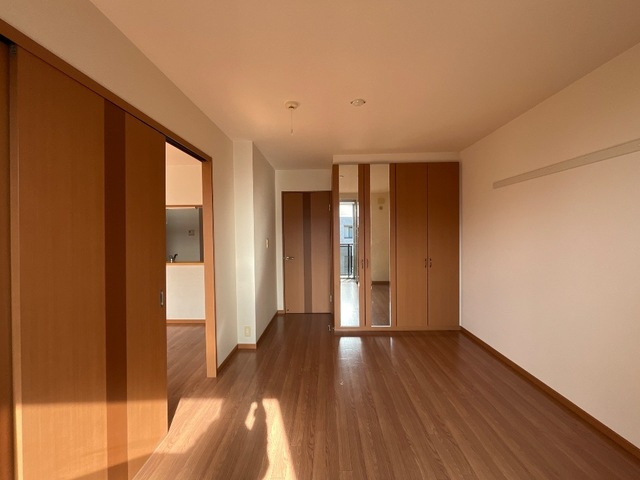 サンクチュアリ　Ⅲの収納|クローゼット内