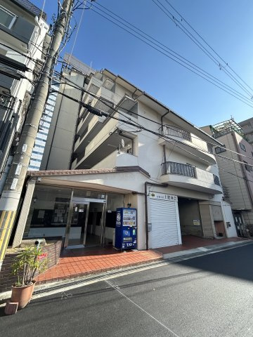 サンロール湊町の外観