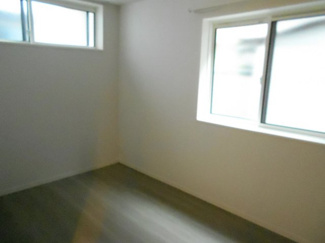 【寝室】 | GrandirEAST