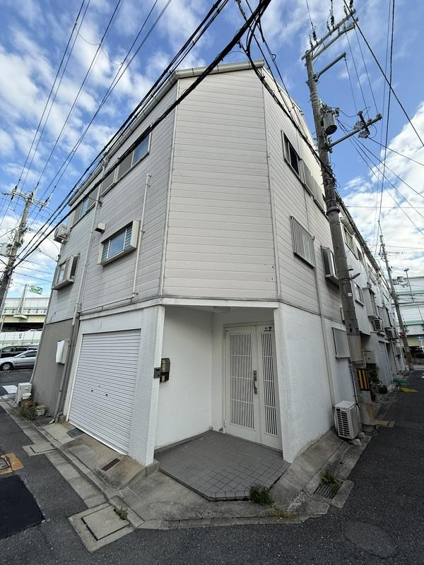 大庭町1丁目　中古一戸建ての玄関|■物件内覧・資金計画相談・住宅ローン相談、リフォーム相談、お問合せ受付中■
※当日・翌日のご内覧、ご相談はお電話でのお問合せがスムーズです！