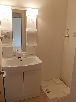 【洗面所】 | カーサ・フィオーレＡ