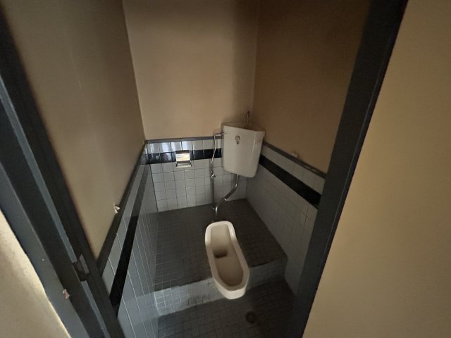 花井ビルのトイレ