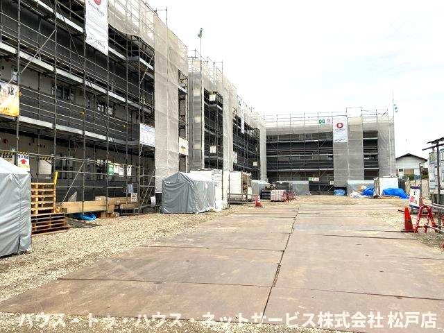 リシェスみのり台　B棟のエントランス