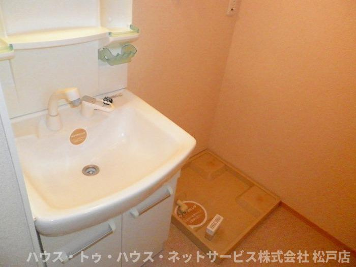 アルシュ　川の洗面所