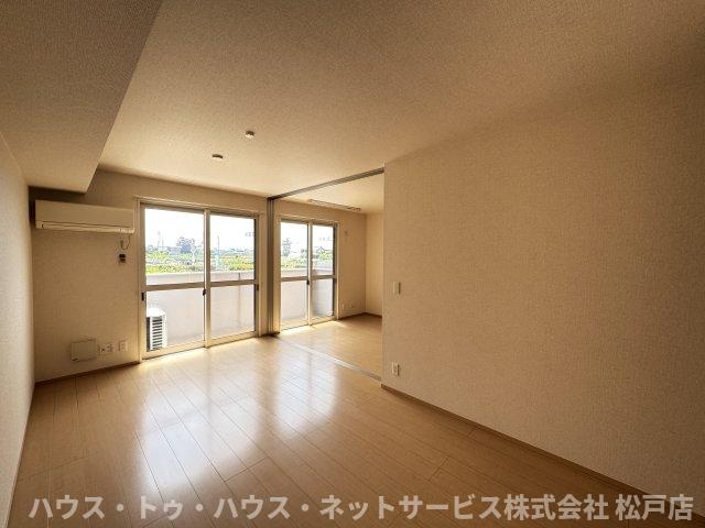 S・V・P・ﾅｲﾝの居間・リビング