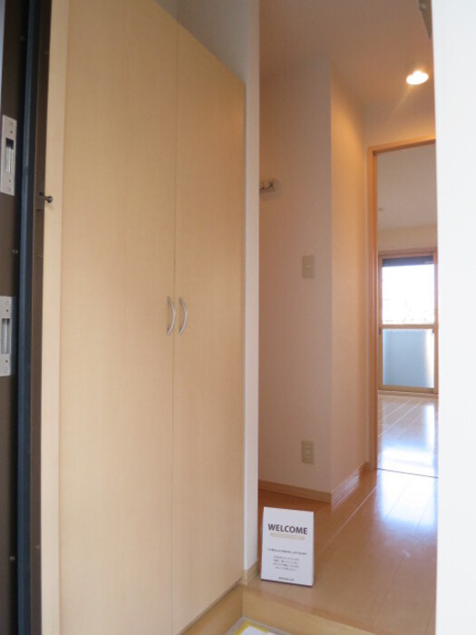 エピナールラフィネの玄関