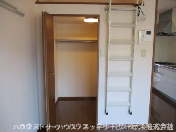 エミネンス上本郷の収納