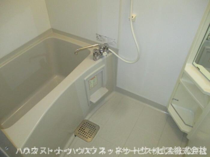 エミネンス上本郷の浴室