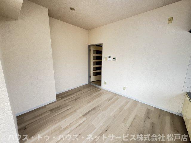 グランドール高橋の洋室