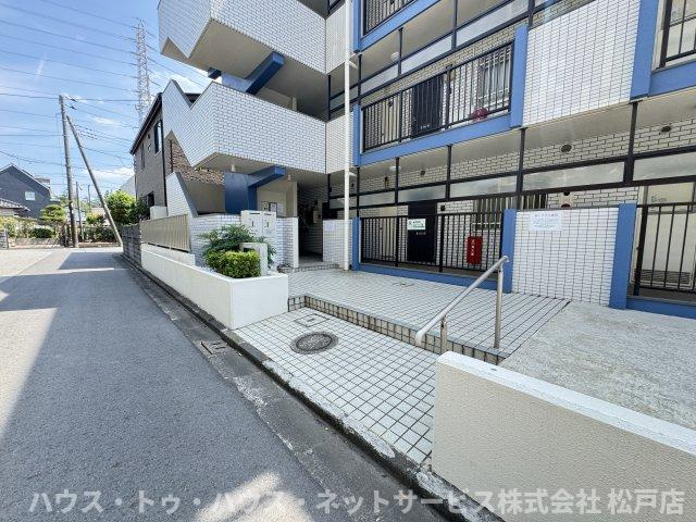 グランドール高橋のエントランス