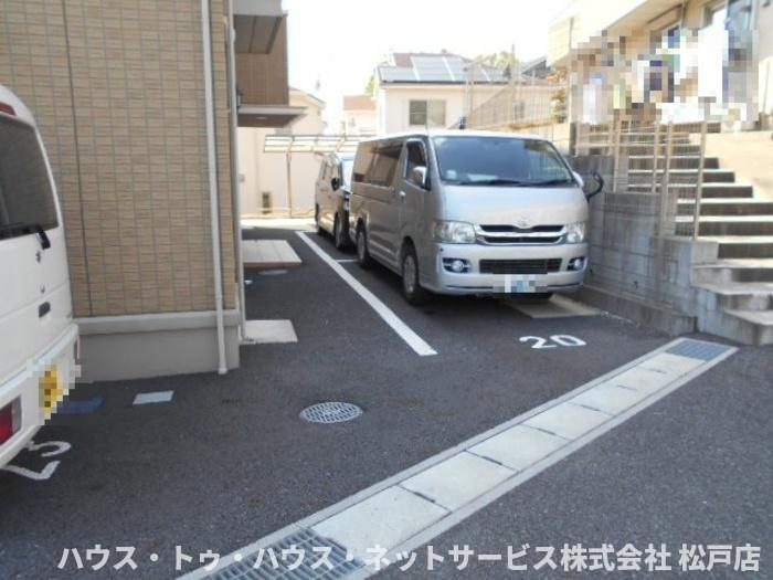 クレール　Ⅰ棟の駐車場