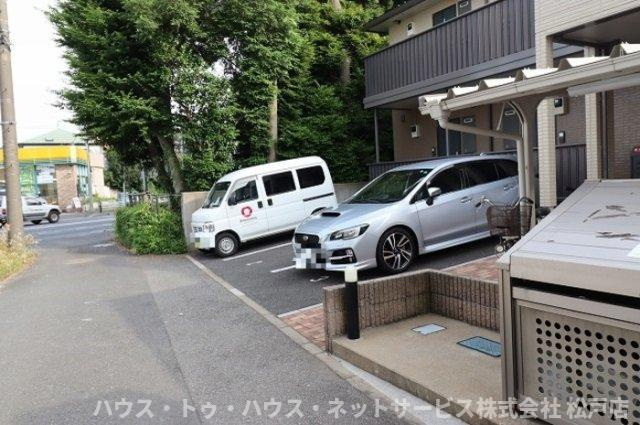 スプリング・Ｋの駐車場