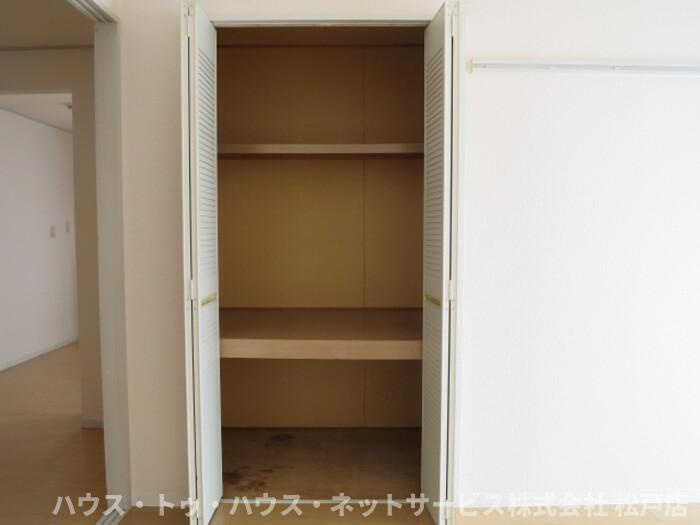 ドミールヴィレッジ　Ⅰの収納