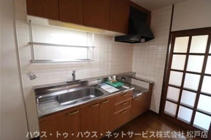 パインツリーコートのキッチン