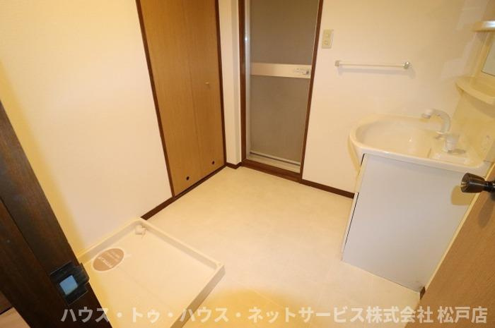 パインツリーコートの洗面所