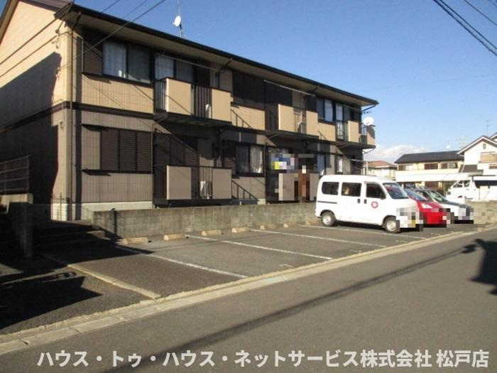 メゾンヴェールの駐車場