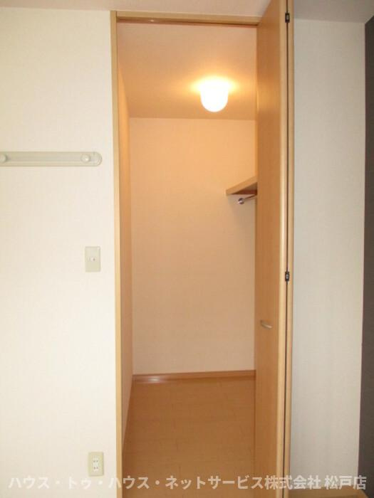 モナリエ古ヶ崎Ⅱの収納