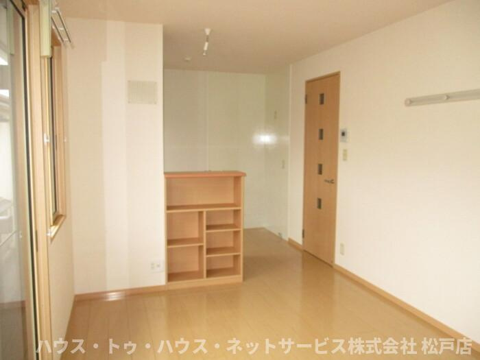 モナリエ古ヶ崎Ⅱの居間・リビング