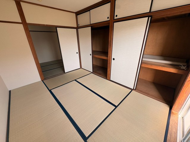 メゾン湯乃前の和室