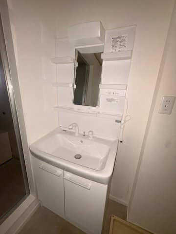 メゾン湯乃前の洗面所