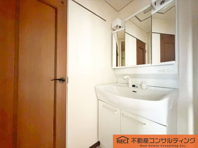 御影プライムハイツの独立洗面台