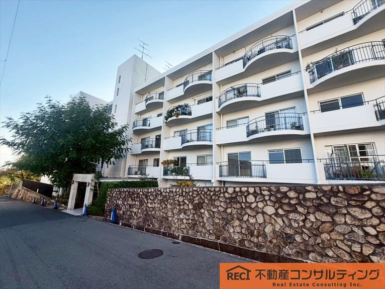 御影プライムハイツの外観