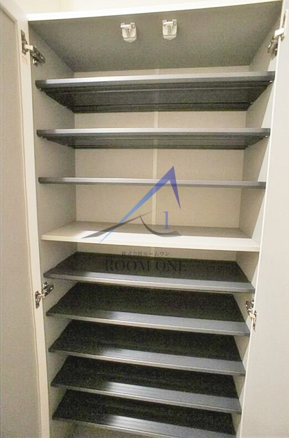 ポローニヤハウス