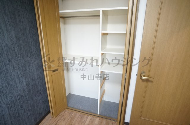 アグレスト昆陽池西の収納