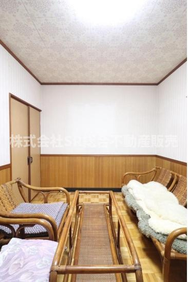 御厨南3丁目中古戸建の洋室|使い勝手のいい洋室です