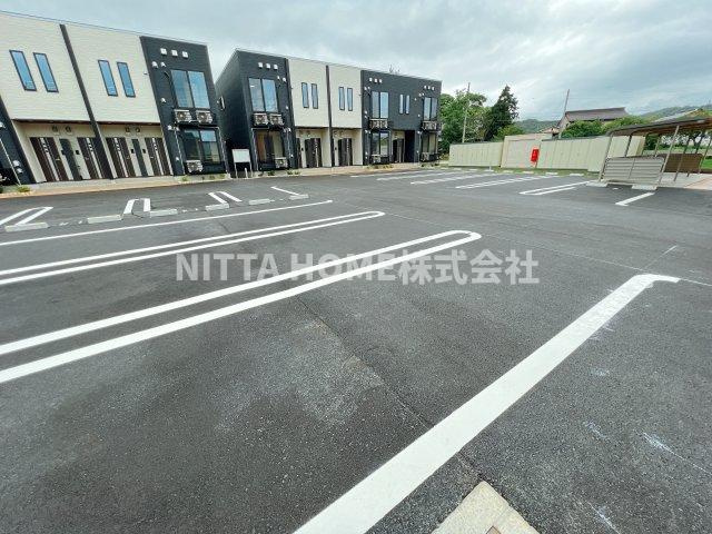 リベルラコッコＡの駐車場|敷地内に駐車場も完備★