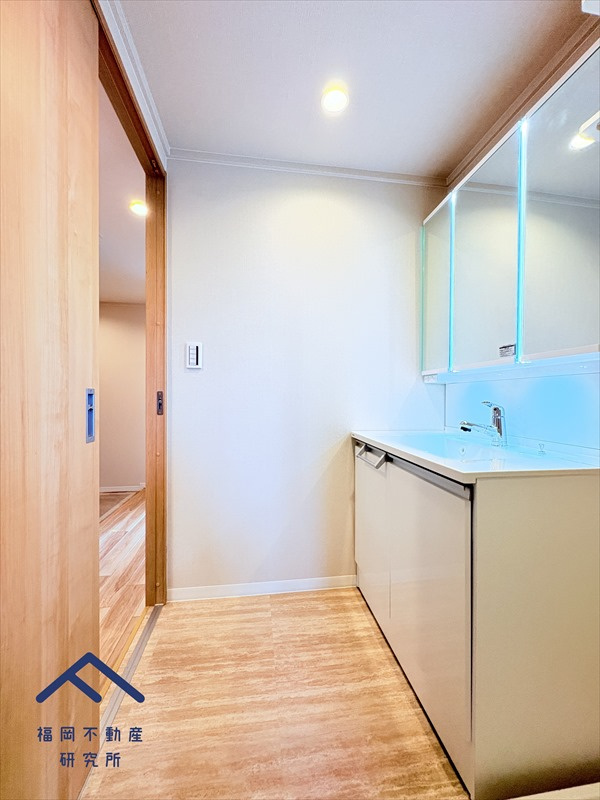 ふよう香椎浜ハイツの独立洗面台