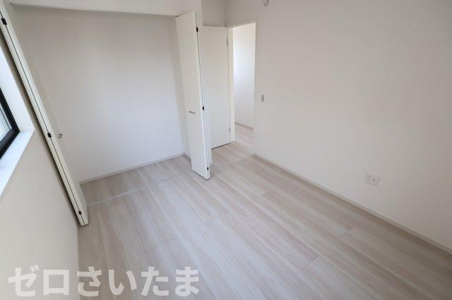 《仲介手数料無料》和光市白子３丁目8-12(3号棟)新築一戸建てLIGAREの洋室