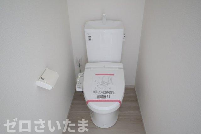 《仲介手数料無料》和光市白子３丁目8-12(3号棟)新築一戸建てLIGAREのトイレ