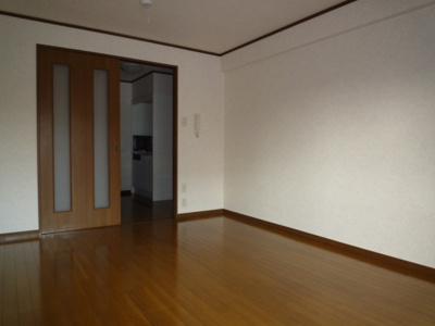 【居間・リビング】 | カサヴェルデ | ※同建物同型別のお部屋