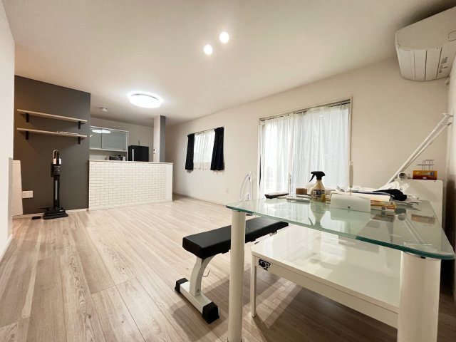 【居間・リビング】 | 熊谷市久保島　中古戸建