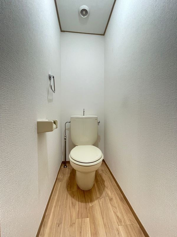 ベルエアガーデン6　Bel Air GardenⅥのトイレ|※画像は同物件別号室となります。