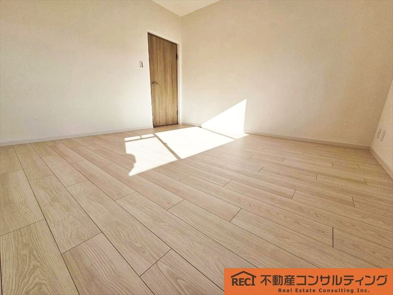 メゾン越木岩A棟の洋室