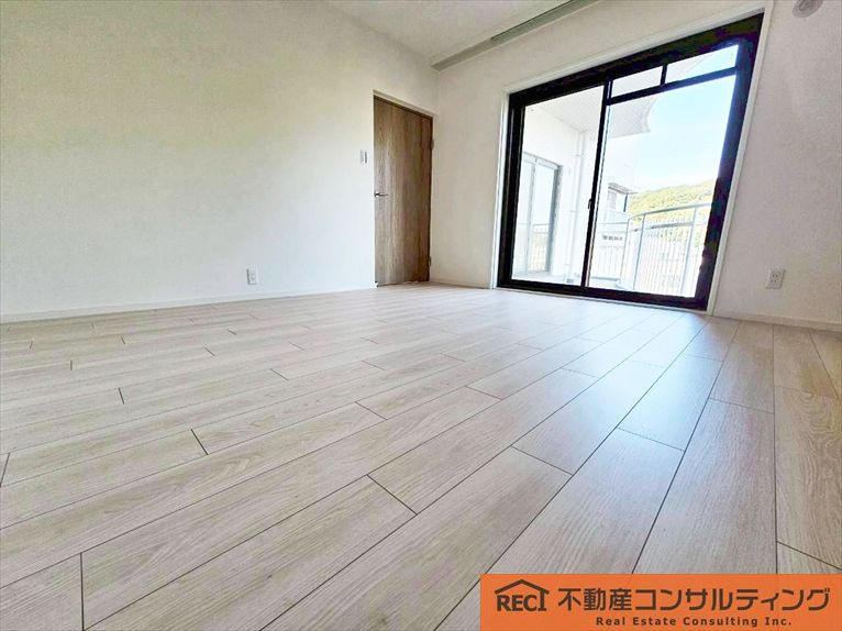 メゾン越木岩A棟の洋室