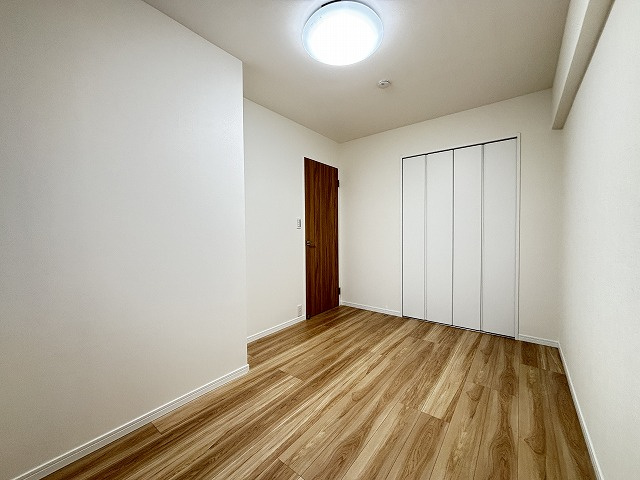 【洋室】 | サンシティ鳥飼