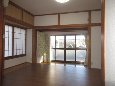 【居間・リビング】 | 小山市大字粟宮　中古住宅