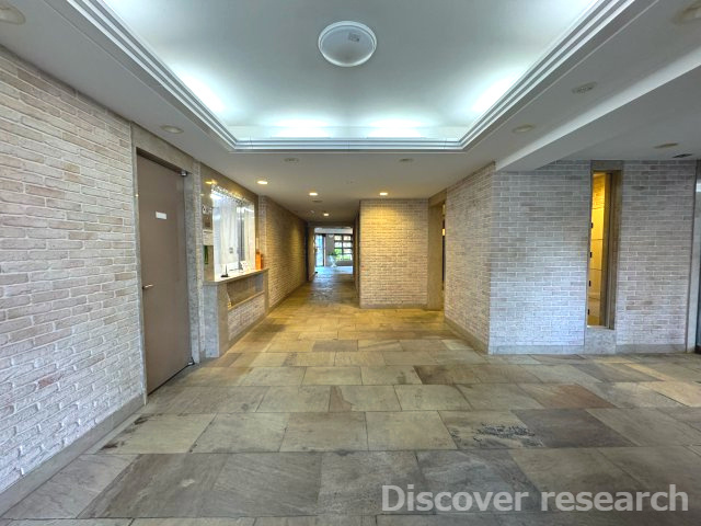 ブロッサムコートむさし野ビューウイングのエントランス|【エントランス】
良く手入れされた綺麗なエントランスです