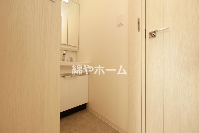 ソルテラス四天王寺前夕陽ヶ丘の洗面所|使いやすい洗面所です