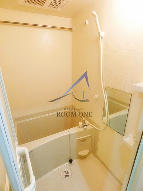 ハーミットクラブハウスヴァンキャトル鶴見の浴室|お風呂です。