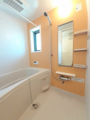 【浴室】 | ホープ・リンドウ