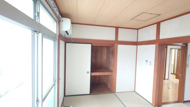 小山サンハイツの和室|南側6帖和室