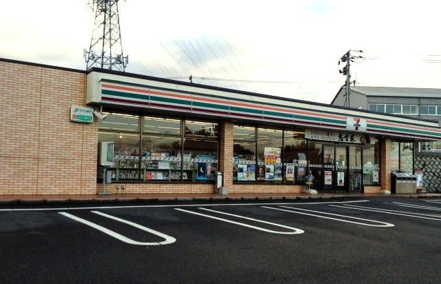 ジャン・セリューⅡ　Ｃの周辺|セブンイレブン宇部小串台店まで450m