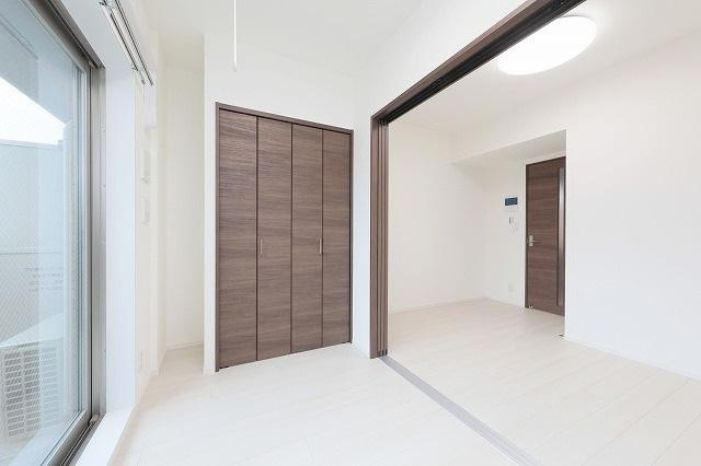 ラフィスタ鷺沼(北棟)の居間・リビング