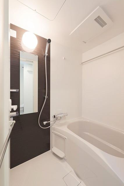 ラフィスタ鷺沼(北棟)の浴室