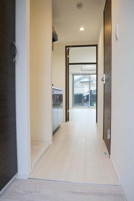 ラフィスタ鷺沼(北棟)の玄関