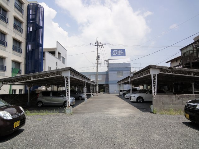 藤和ハイツの駐車場